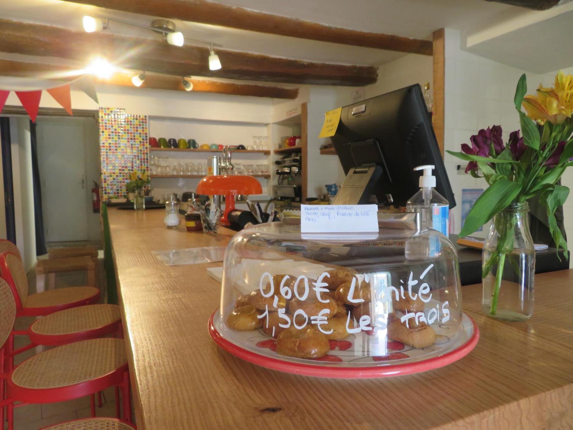 Auberge De La Petite Casserole Revest-des-Brousses Zewnętrze zdjęcie